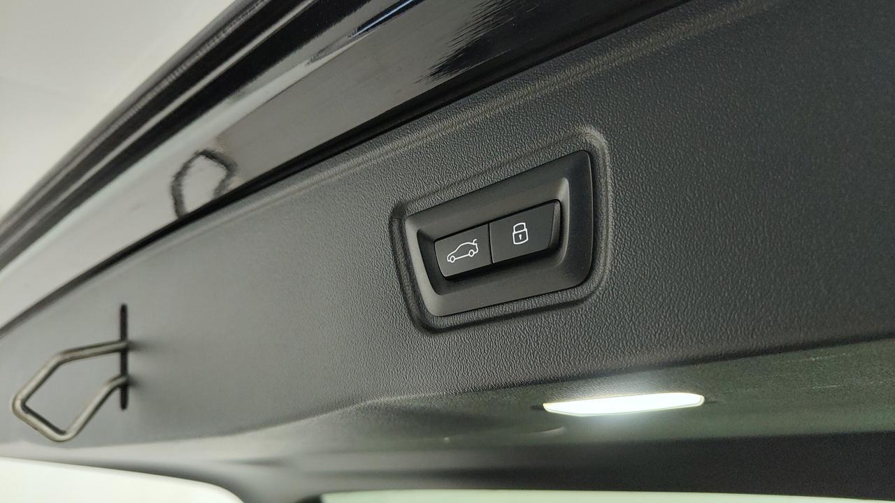 BMW 520d Touring 48V xdrive MSport Pro auto