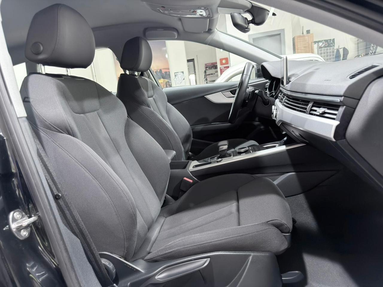 AUDI A4 AVANT 35 2.0TDI 150cv S-TRONIC S-LINE
