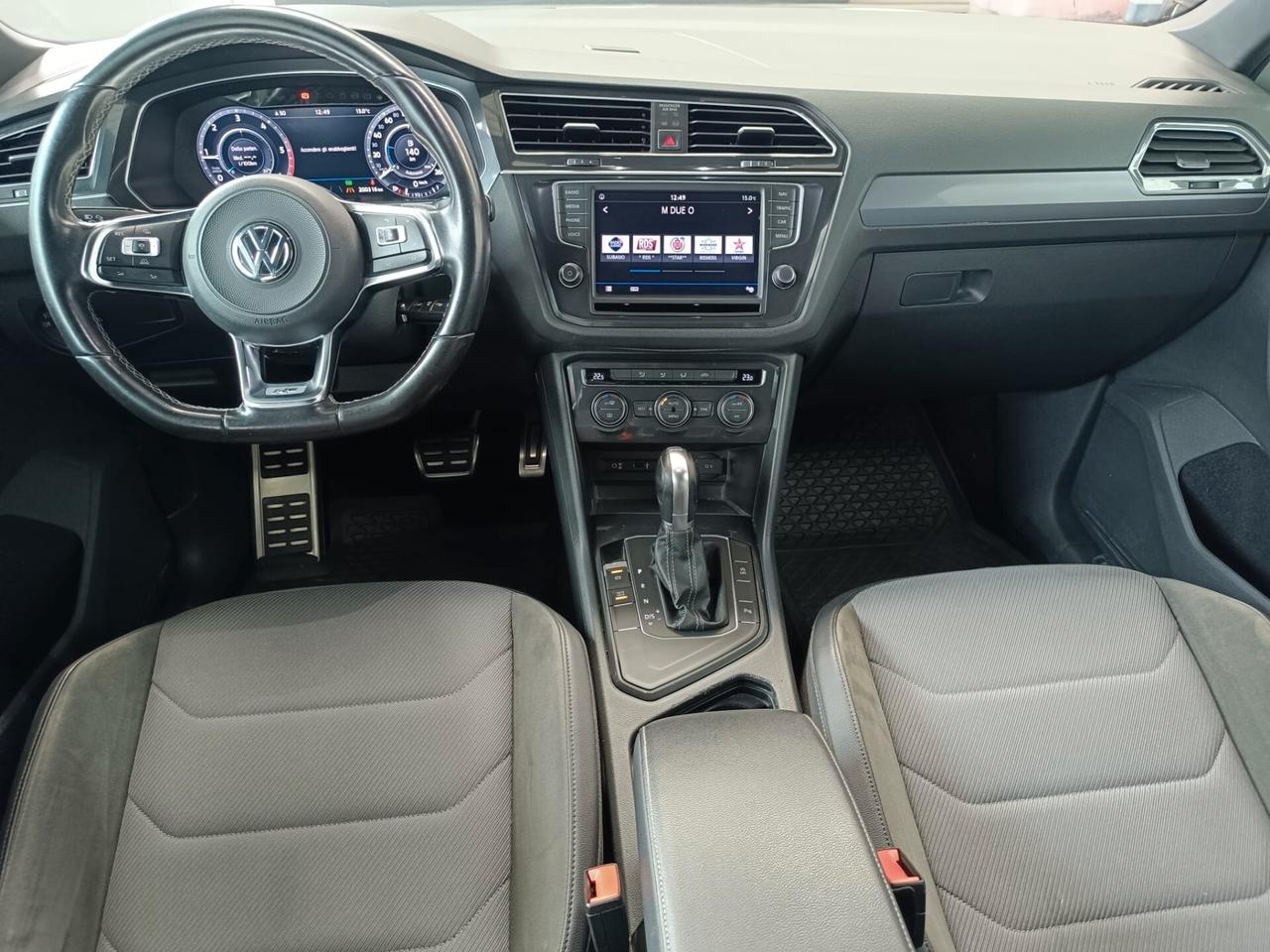 Volkswagen Tiguan 2.0 TDI SCR DSG Executive R-LINE BlueMotion Technology