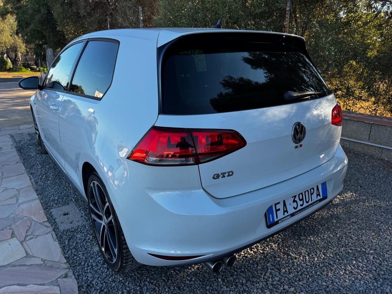 Volkswagen Golf 2.0 TDI DSG 5p. Executive BlueMotion Technology