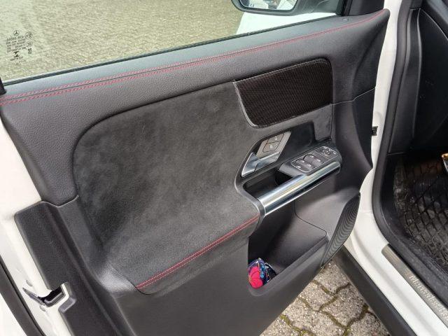 MERCEDES-BENZ GLA 200 d AMG Line Automatic Premium