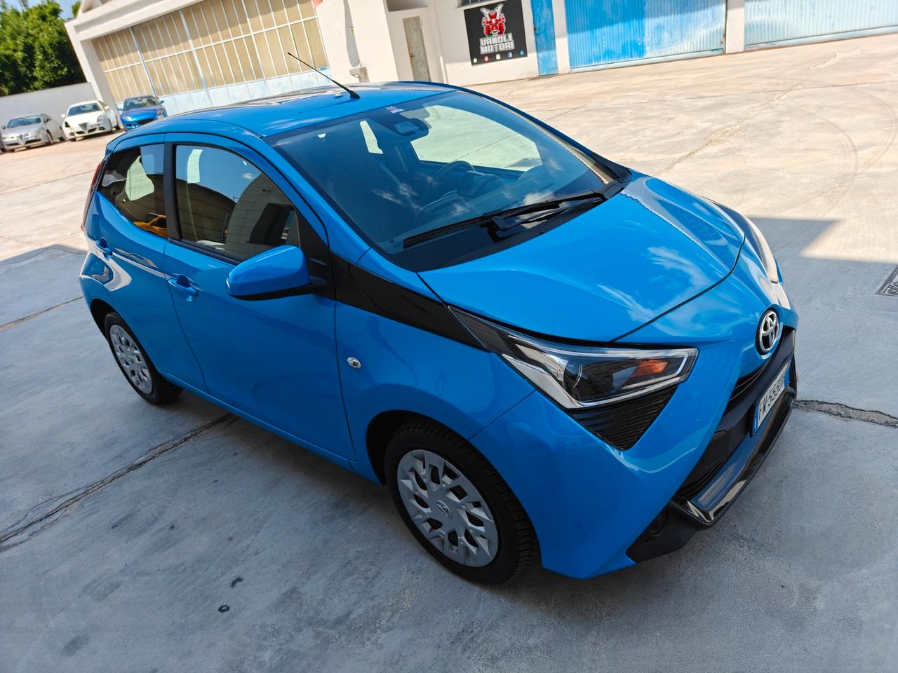 Toyota Aygo 1.0 VVT-i 72 CV 5 porte x-fun