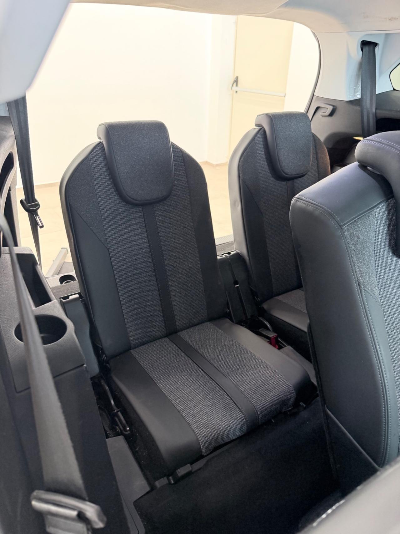 Peugeot 5008 BlueHDi 130 S&S Allure 7 POSTI