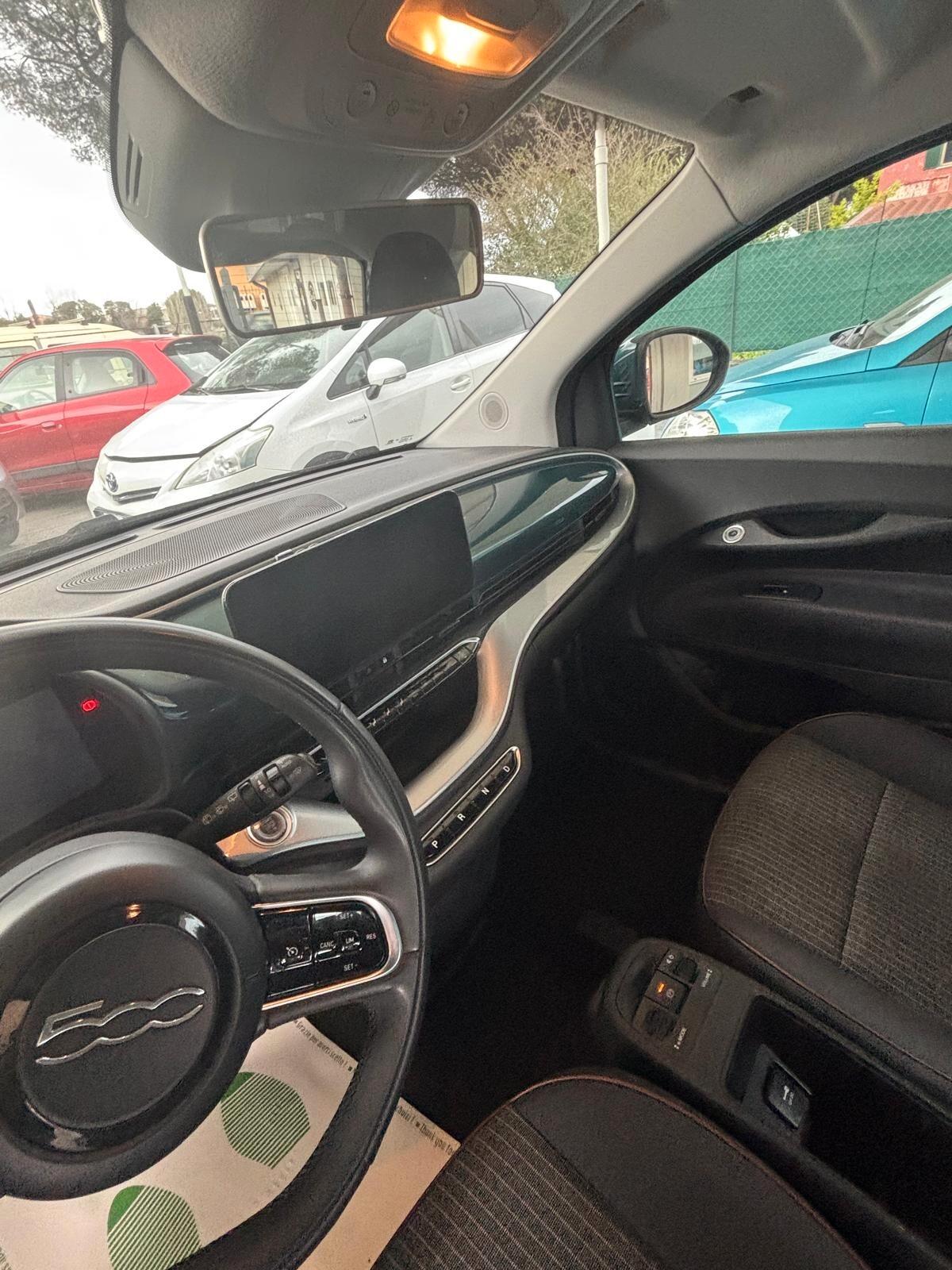 Fiat 500 500e Berlina 42 kWh opening edition