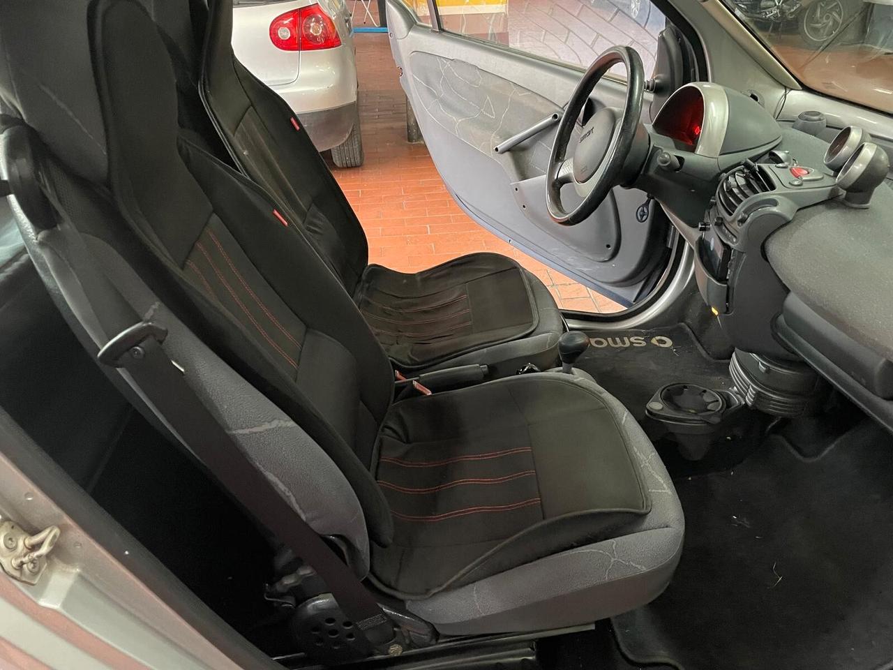 Smart 700 city-coupé pure (45 kW)