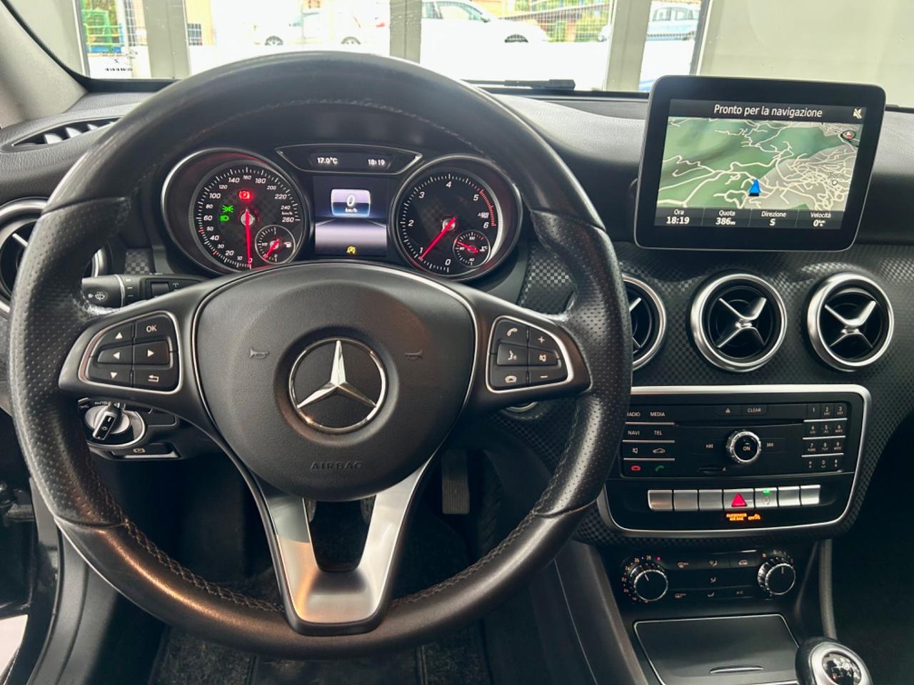 Mercedes-benz CLASSE A 180 d Sport finanziabile