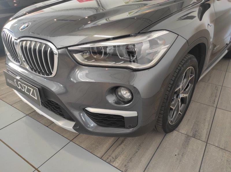 BMW X1 (F48) - X1 xDrive18d xLine
