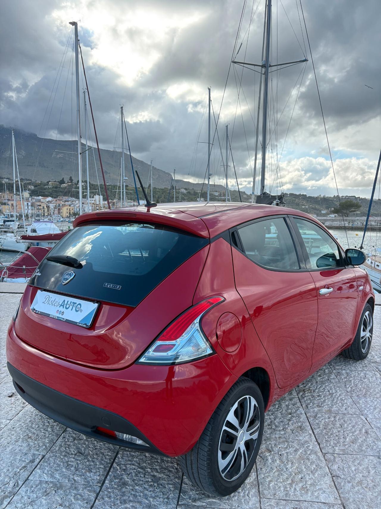 Lancia Ypsilon 1.0 FireFly 5 porte S&S Hybrid