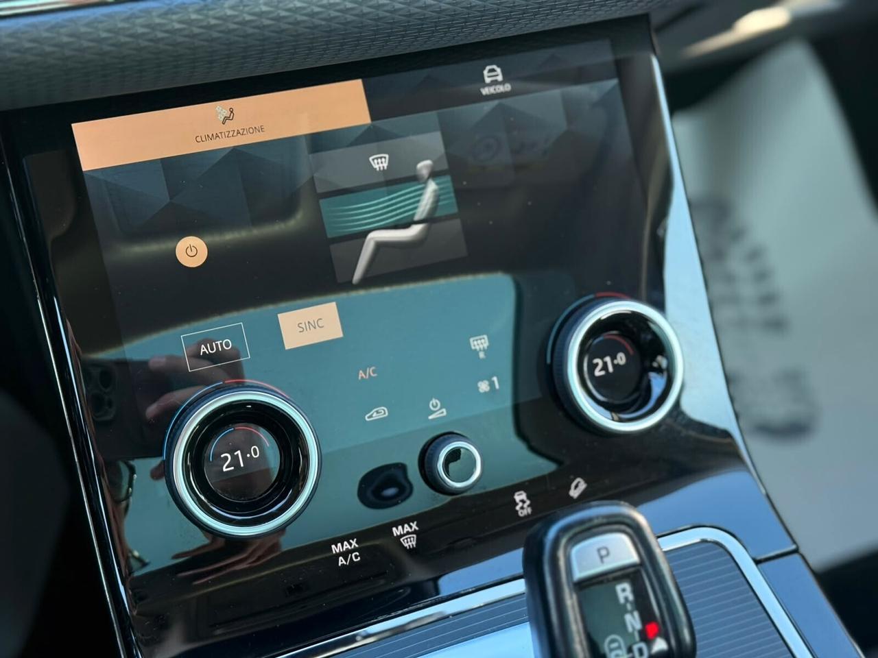 Evoque 2.0D Hybrid 163 CV AWD R-Dynamic *Tetto