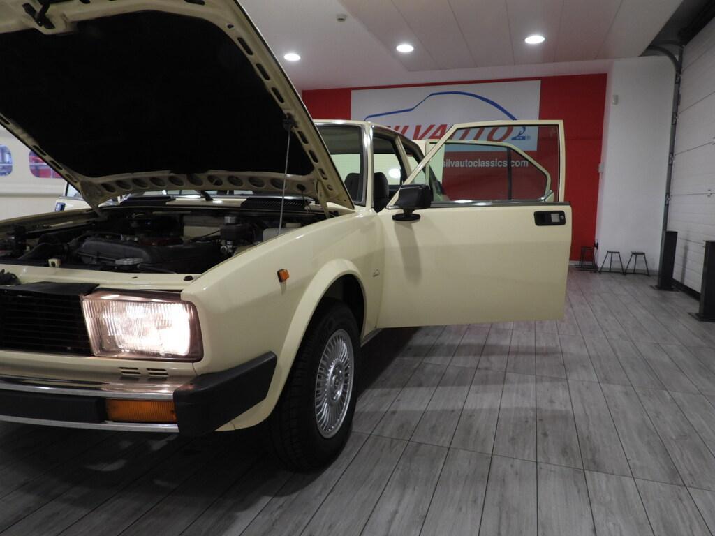 Alfa Romeo Alfetta 2.0 L