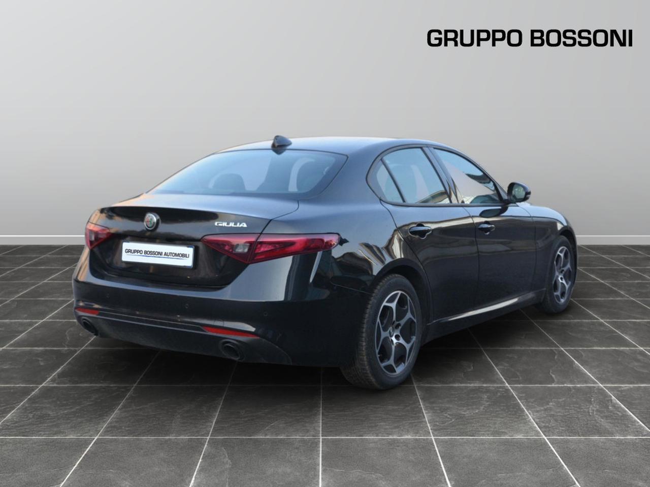 Alfa Romeo Giulia 2.2 turbo 160cv super business at8