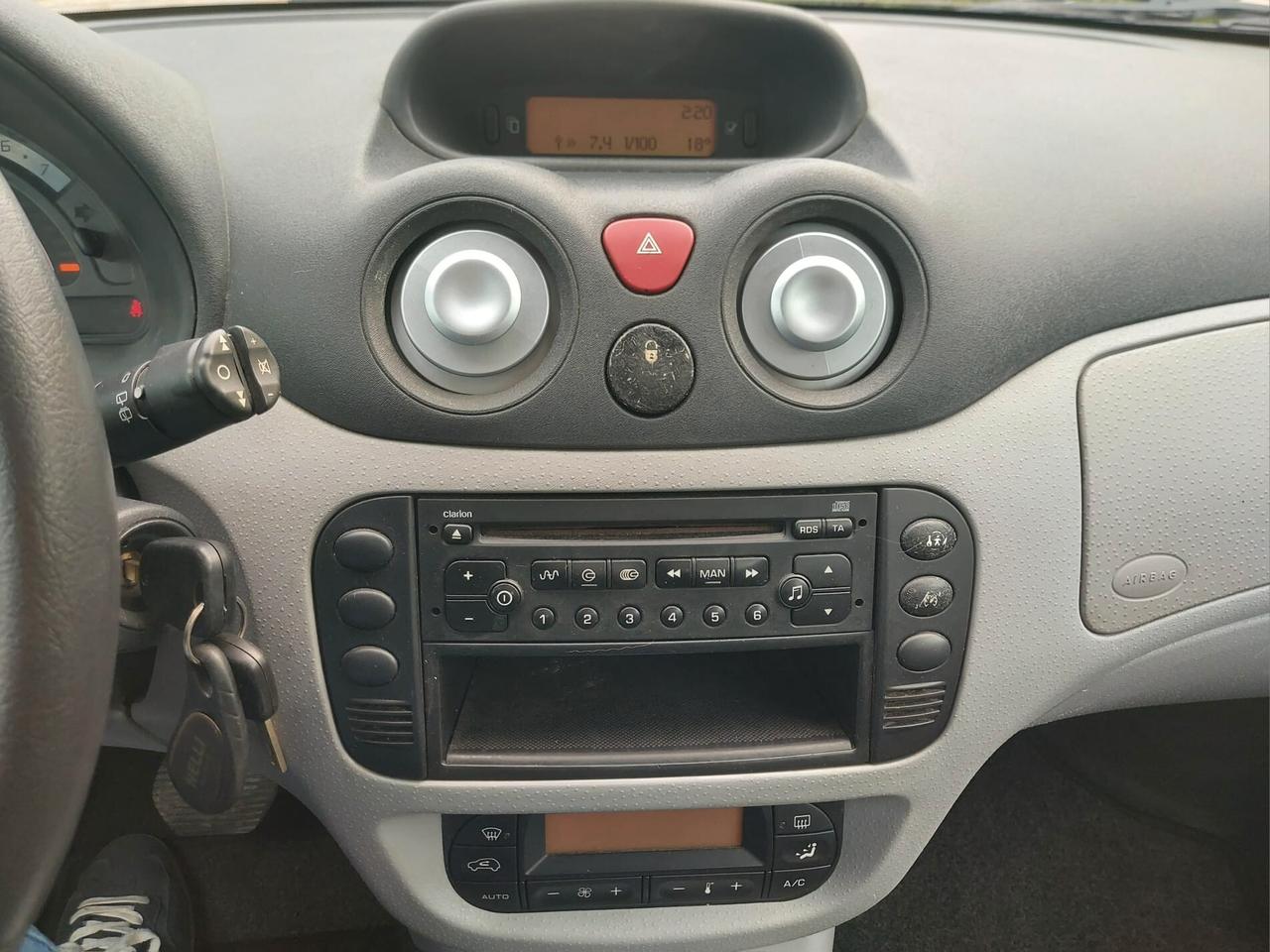 Citroen C3 1.4 Benzina 16v Xtr sensodrive Automatica