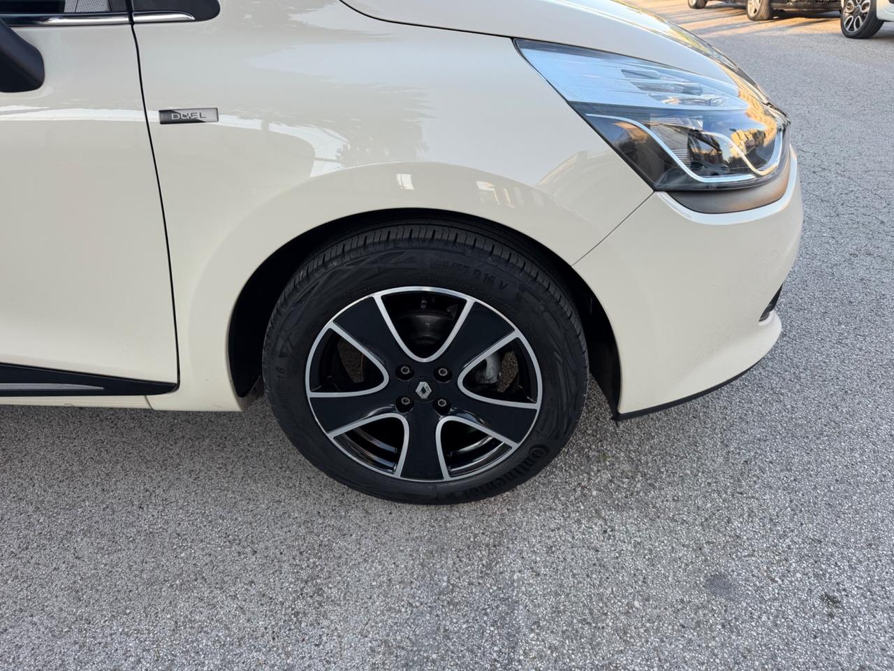 Renault Clio 1.2 benzina 75 cv 2015 navi retroc