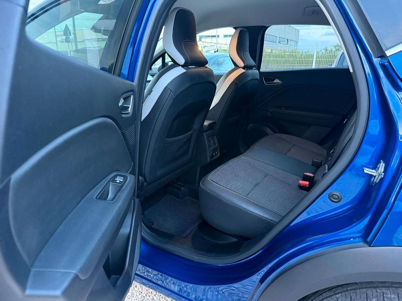 Renault Captur Plug-in Hybrid E-Tech 160 CV Intens