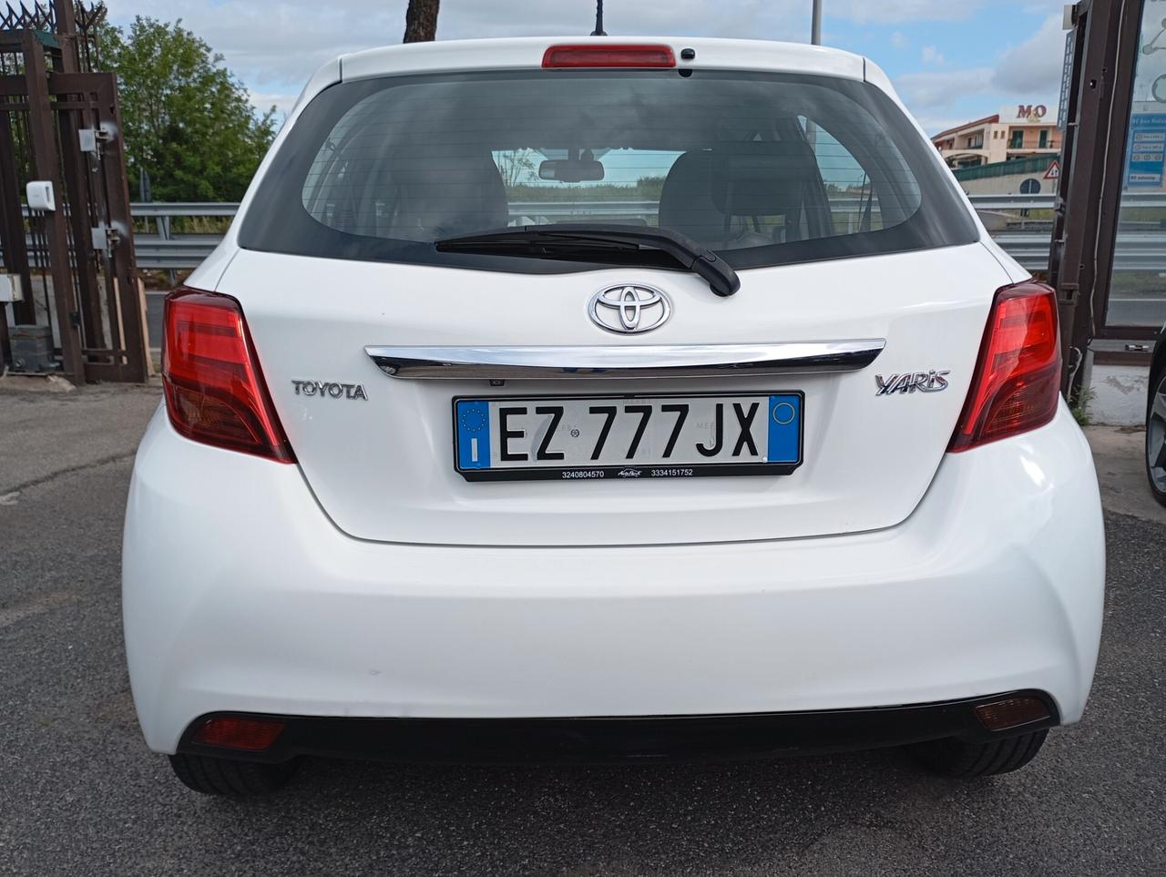 Toyota Yaris 5P 1.4 D-4D Lounge