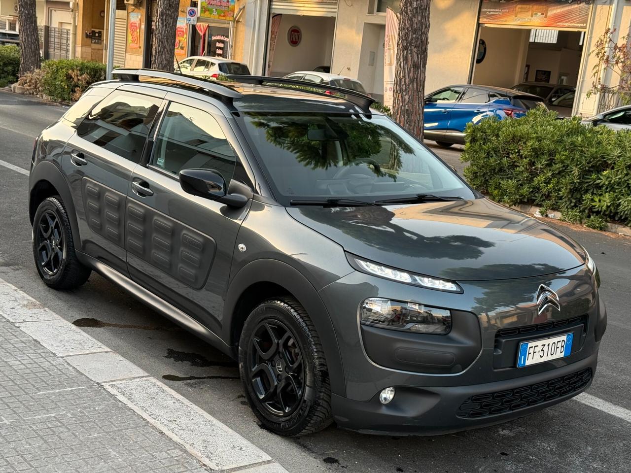 Citroen C4 Cactus 1.2 82CV Shine *CAMERA - 2016