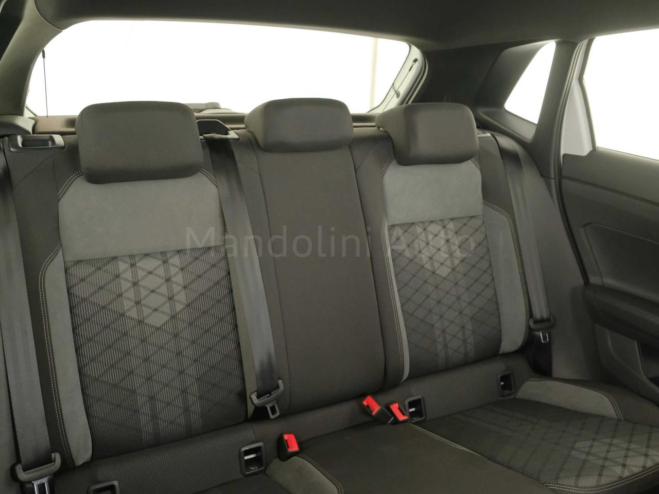 Volkswagen Polo 1.0 tsi 95cv r line