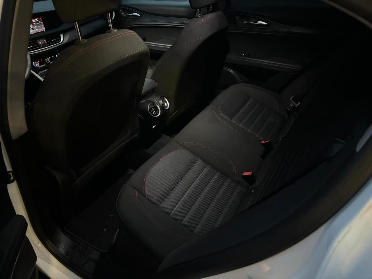 Alfa Romeo Stelvio 2.2 Turbodiesel 160 CV AT8 RWD Business 2021