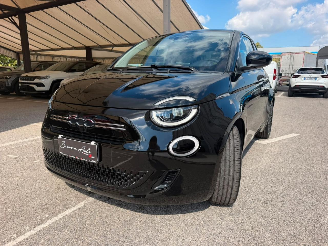 500 Berlina 1.0 Hybrid Icon PACK STYLE
