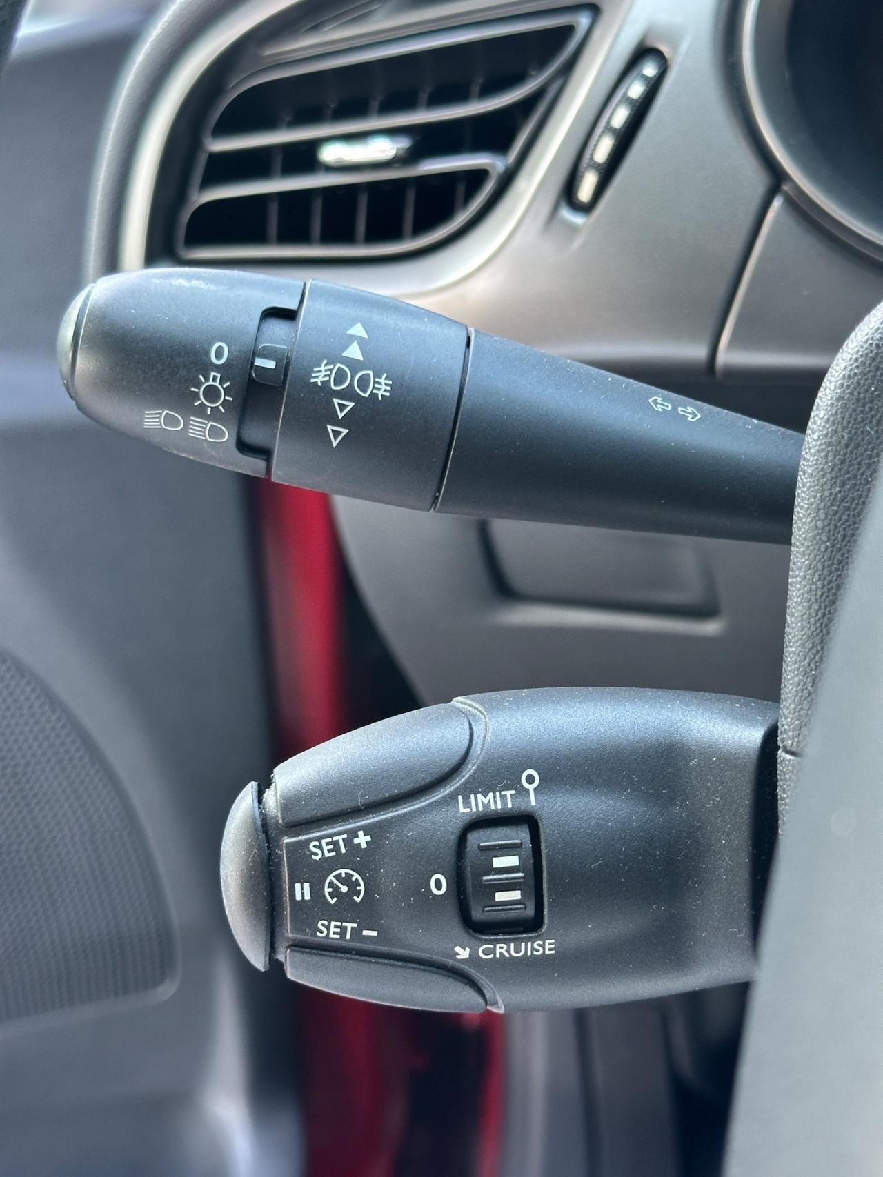 Citroen C3 1.2 VTi 82 Exclusive Benzina Neopatentati