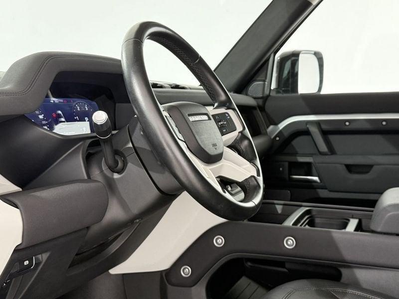 Land Rover Defender 3.0 D6 200 90 S AWD auto.