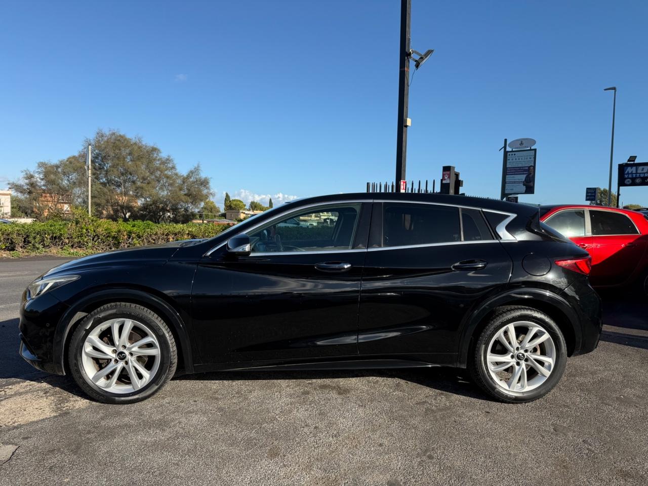 Infiniti Q30 1.5d Business 109cv