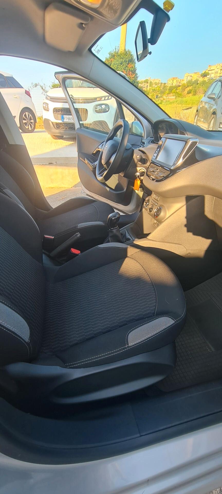 Peugeot 208 BlueHDi 75 5 porte Active 03/2016