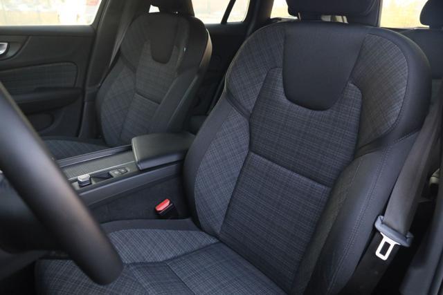 VOLVO V60 NON MARCIANTE B3 automatico Essential PREZZO NETTO