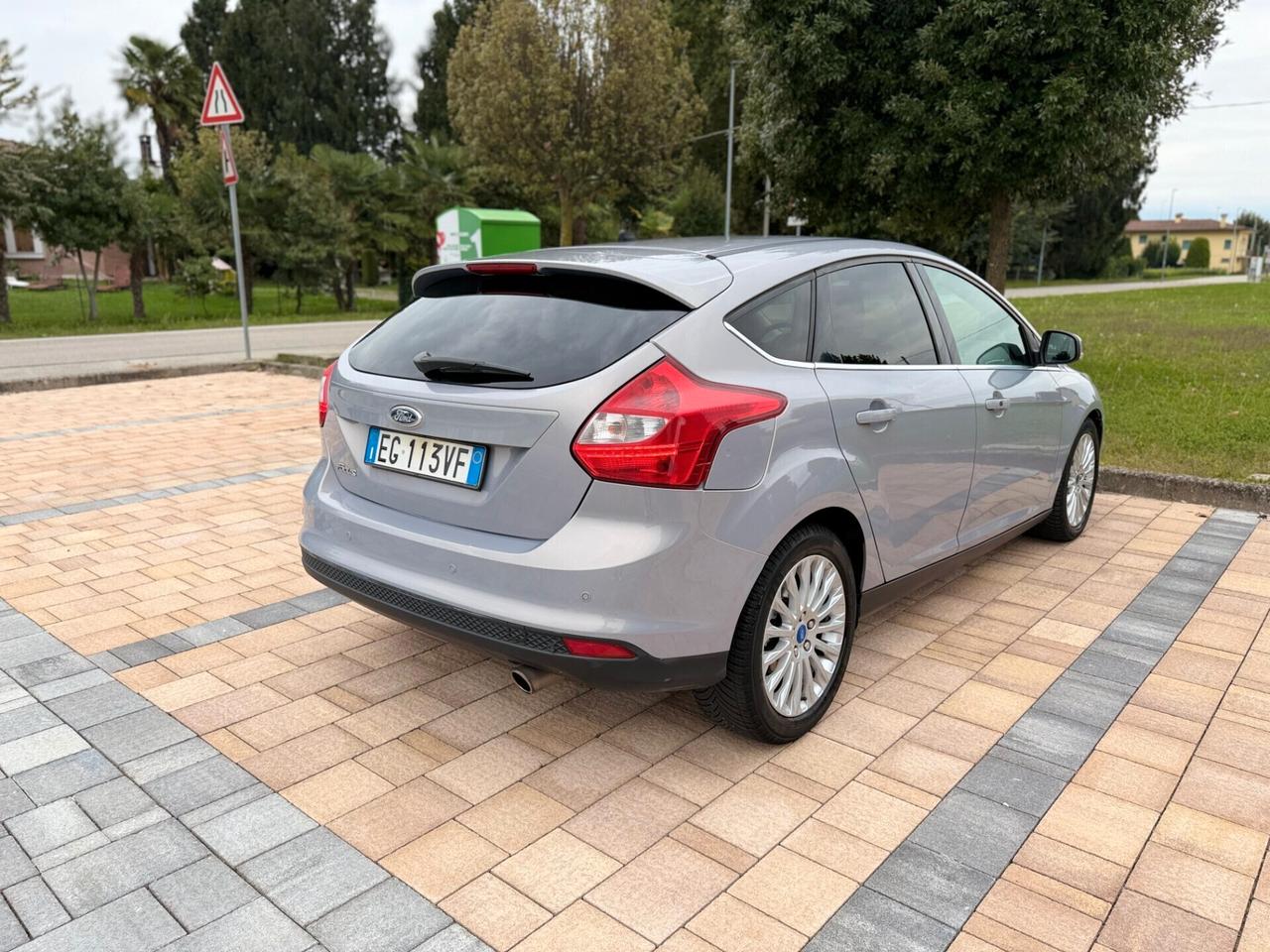 Ford Focus 1.6 EcoBoost 150 CV Titanium neopatentati