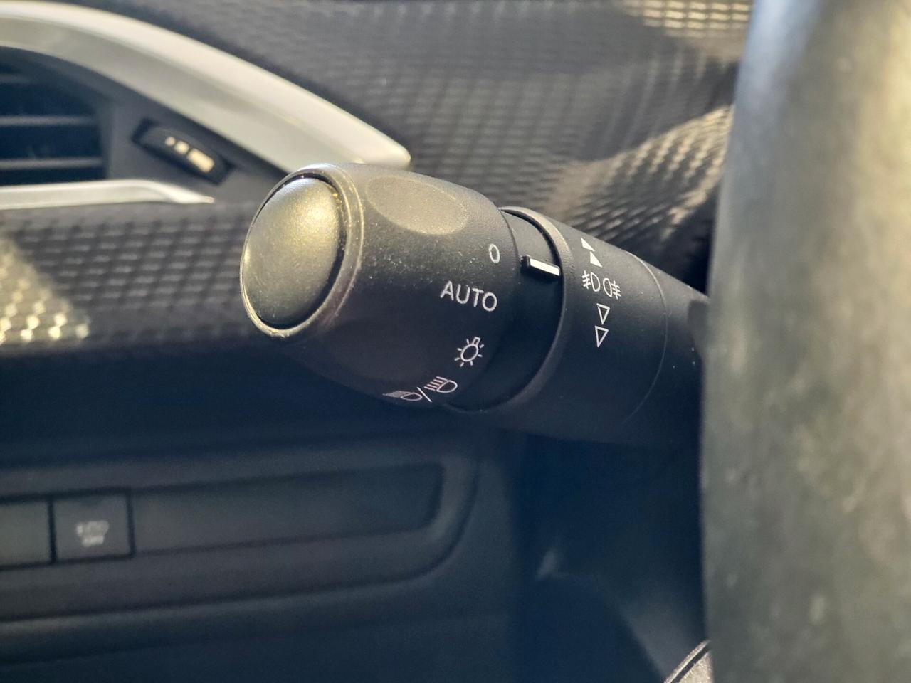Peugeot 2008 - 2019 BlueHDi 100 Cv Allure