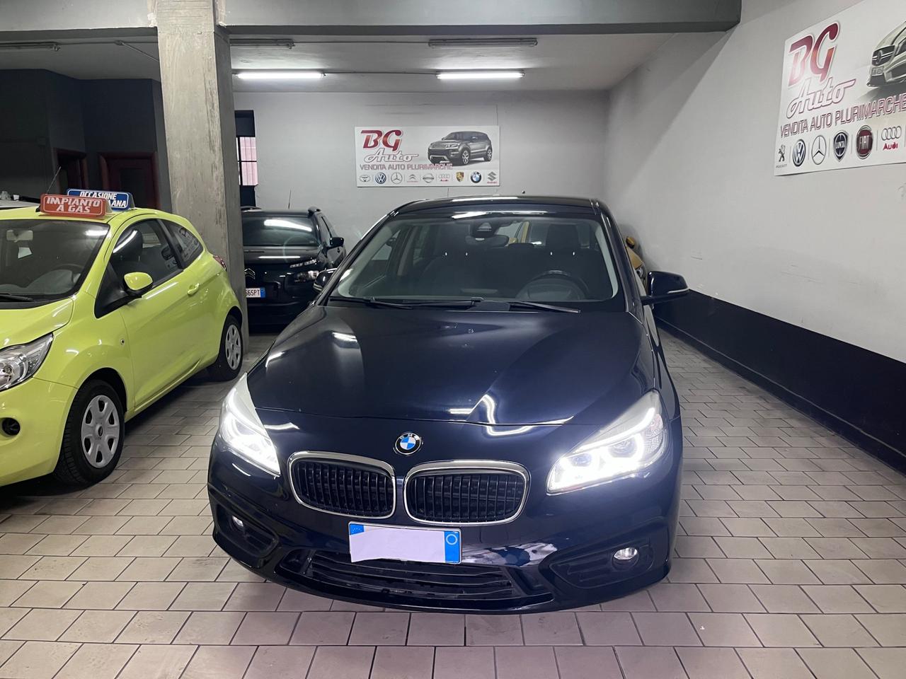 Bmw 2er Active Tourer 218d Luxury full