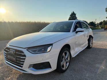 Audi A4 Avant 30 TDI/136 CV S tronic Business
