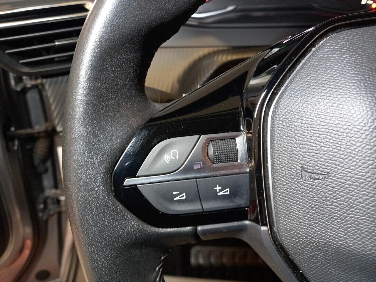 Peugeot 2008 PureTech 100