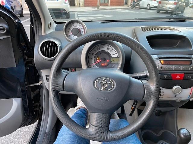 Toyota Aygo 1.0 12V VVT-i 5 porte Sol