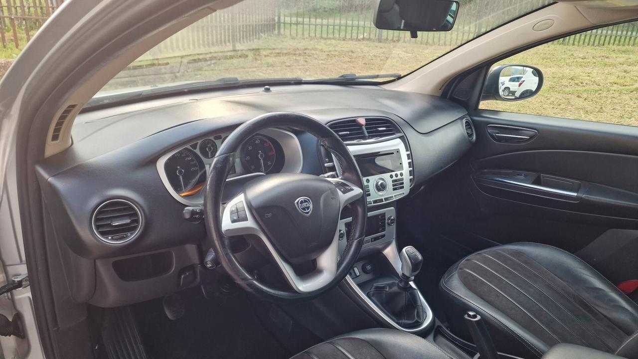 Lancia Delta 1.6 MJT 120Cv - 2012