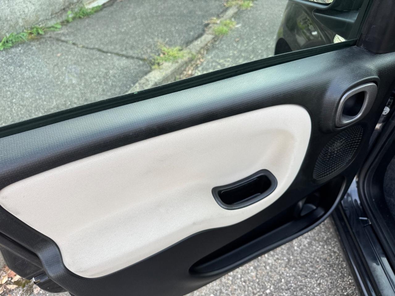 Fiat Panda 1.2 Lounge 5 posti neopatentati