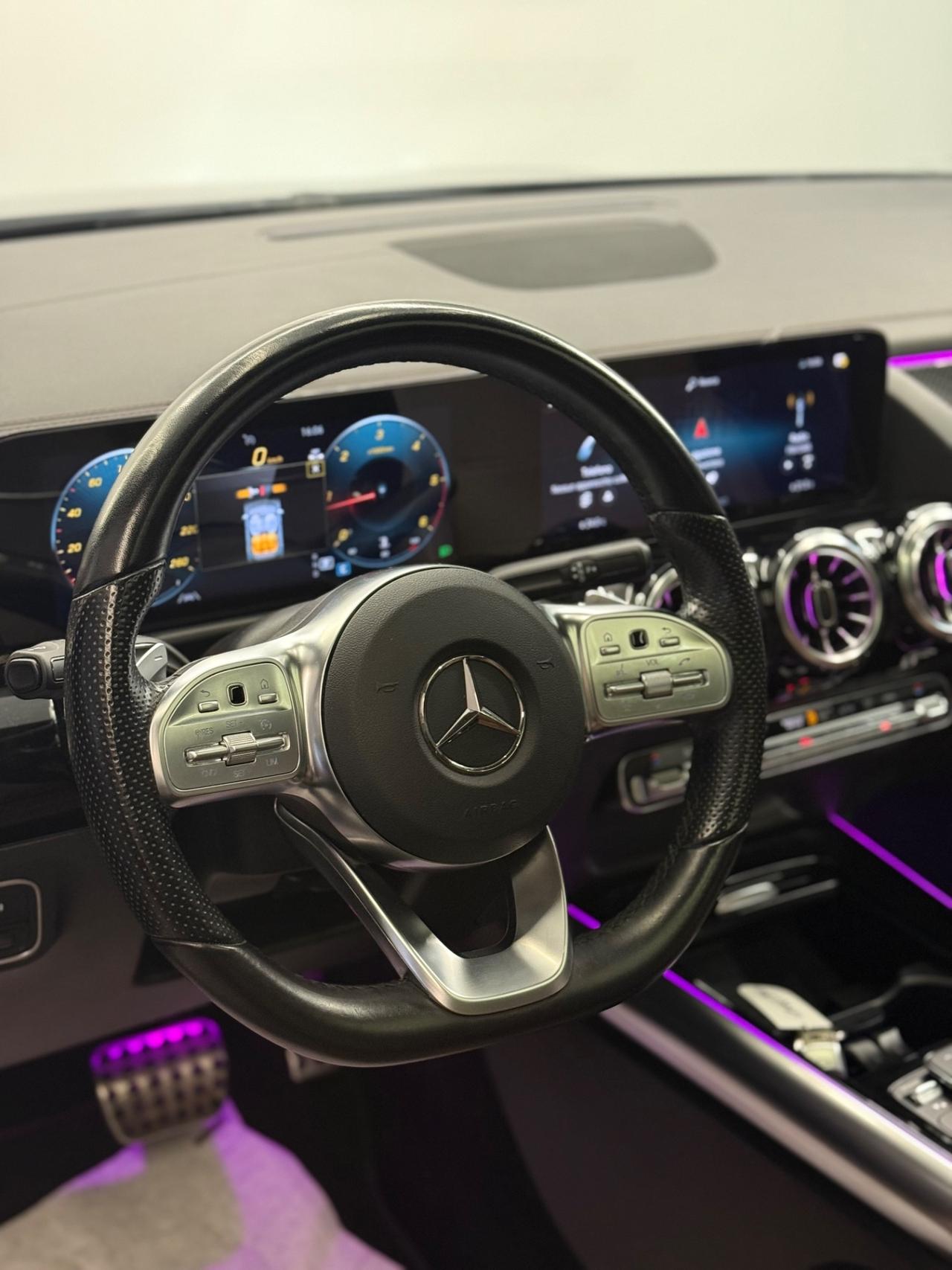 Mercedes-benz GLA 200 d Automatic Premium - Tetto