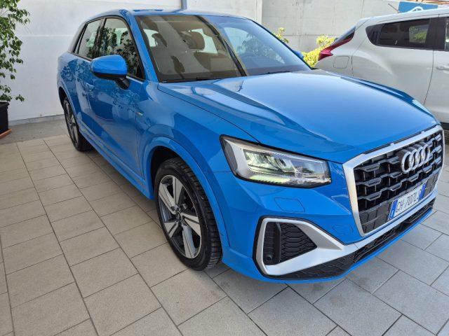 AUDI Q2 30 TDI S line Edition