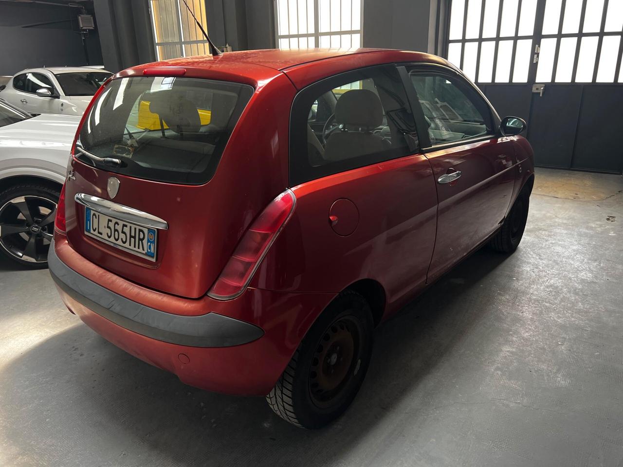 Lancia Ypsilon 1.2 Argento