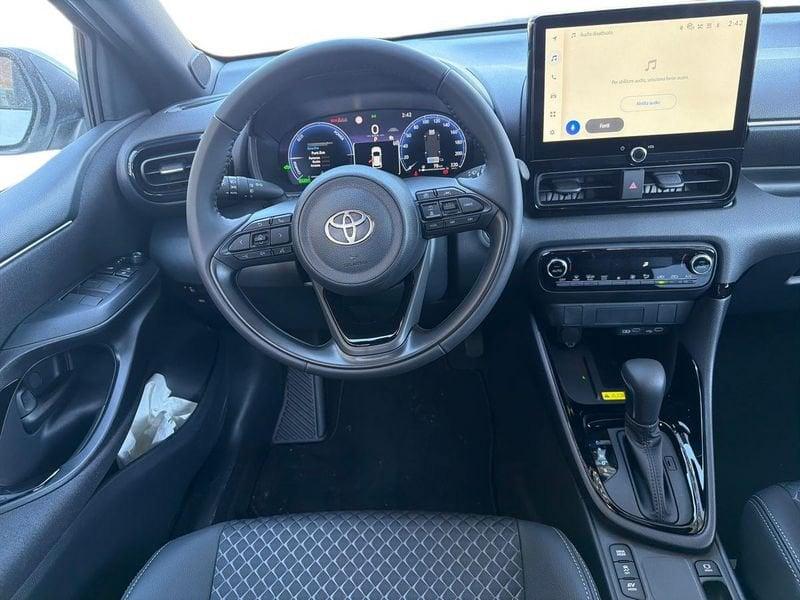 Toyota Yaris Yaris 1.5h 130 Lounge