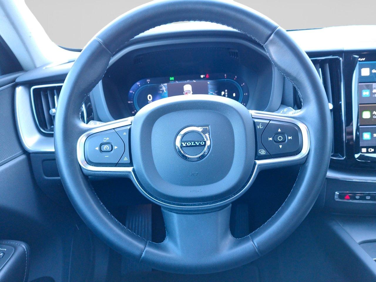 Volvo XC60 2.0 b4 Core awd auto