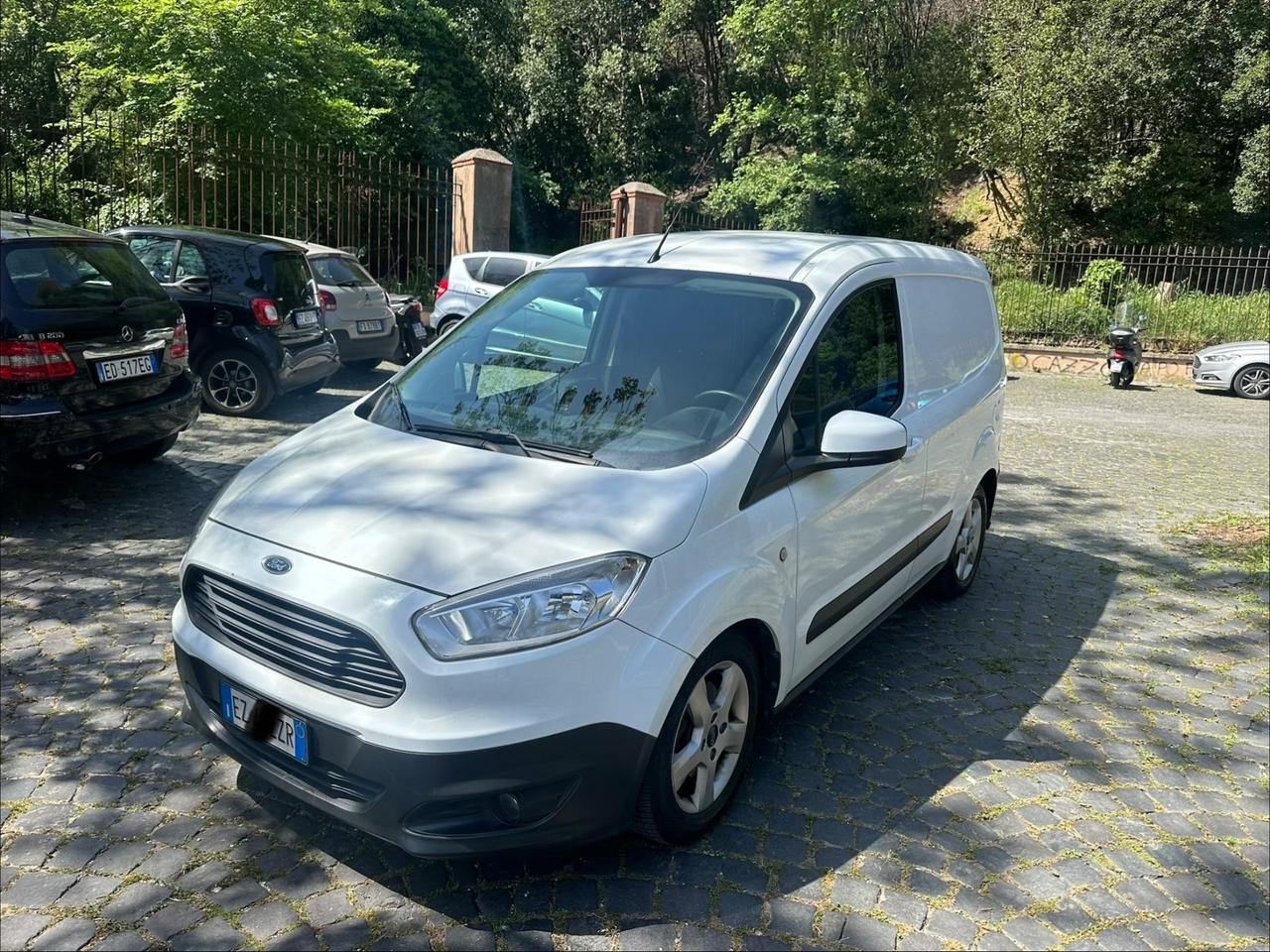 Ford Transit Courier 1.5 Diesel Euro 5b Full Opt 2015