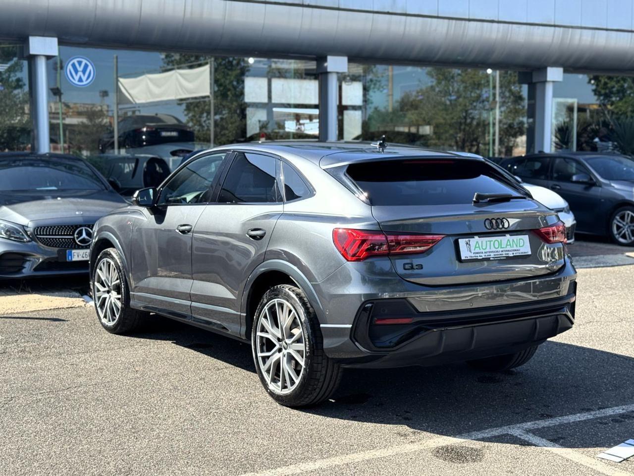 AUDI Q3 SPB 35 TFSI Identity Black 150CV S line