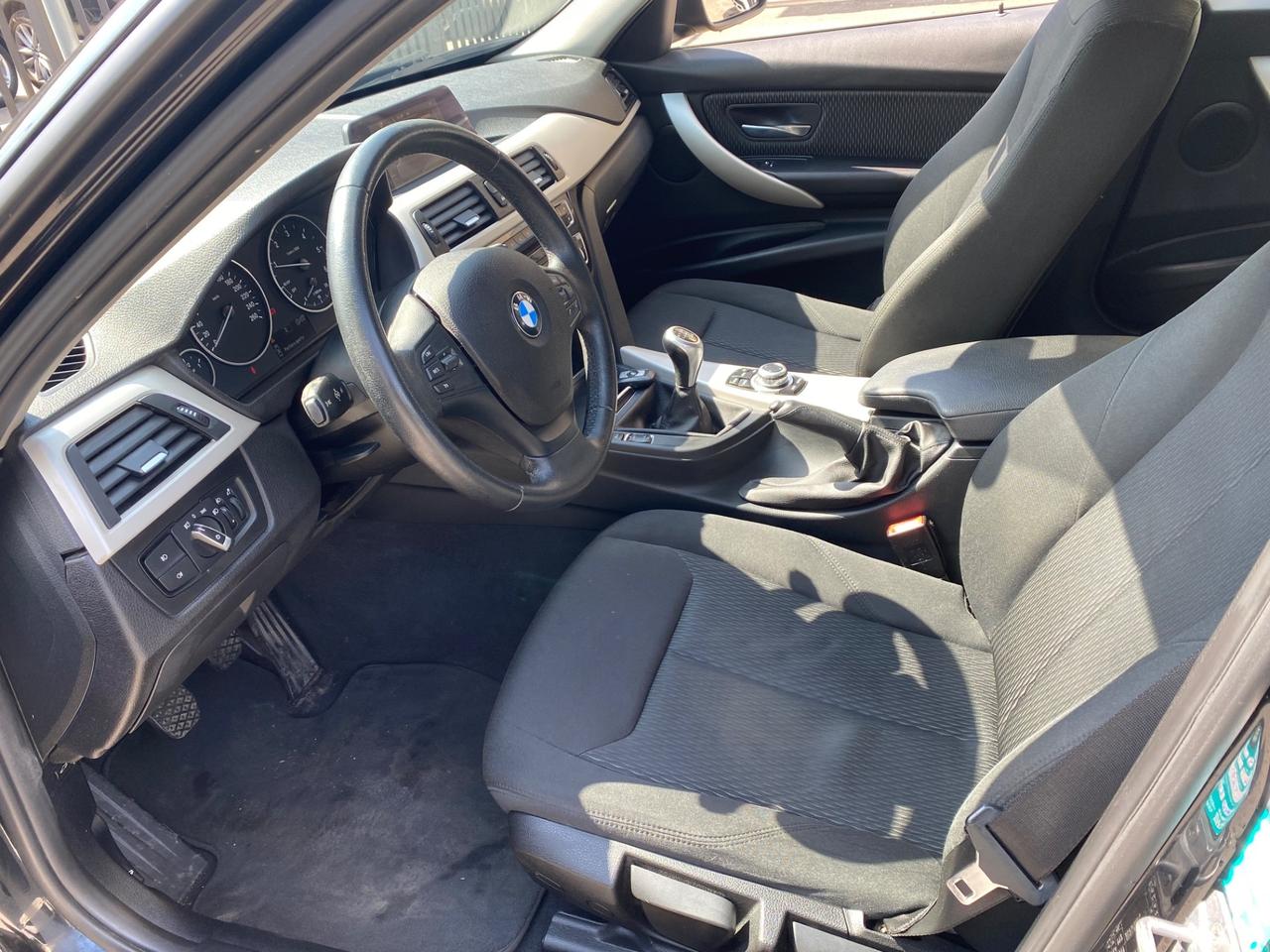 Bmw 318 318d xDrive Touring