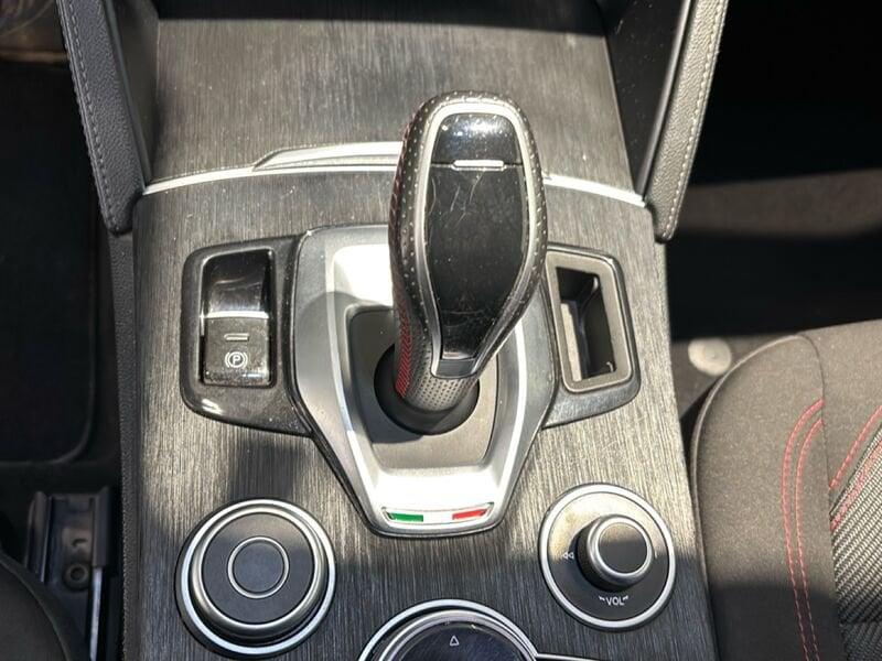 Alfa Romeo Stelvio Stelvio 2.2 Turbodiesel 160 CV AT8 RWD Rosso Edizione