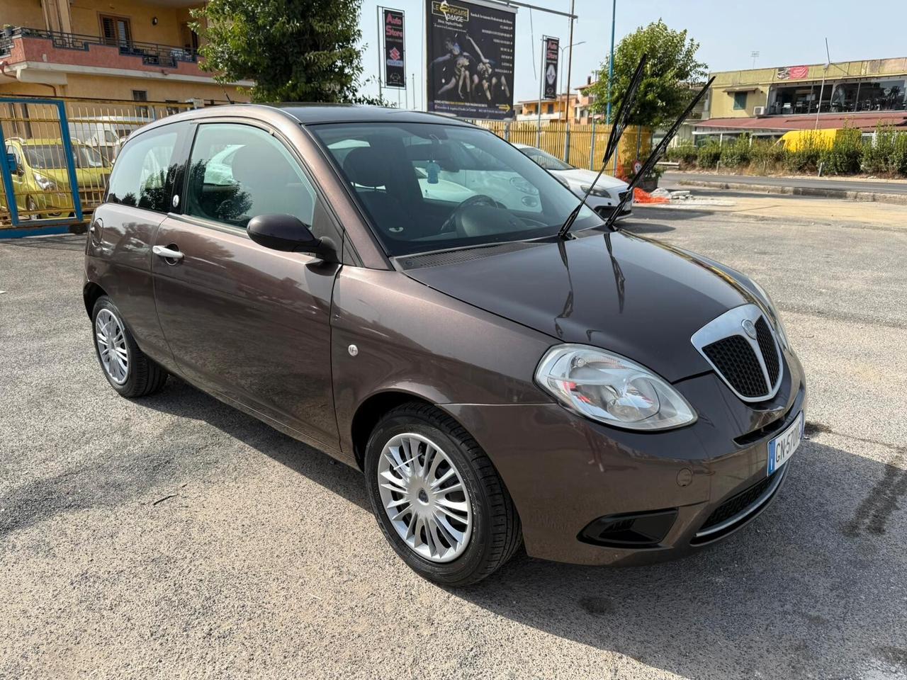 LANCIA YPSILON 1.4BENZ-GPL 77CV 114MILAKM