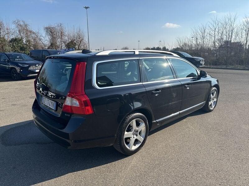 Volvo V70 V70 2.4 D5 Momentum