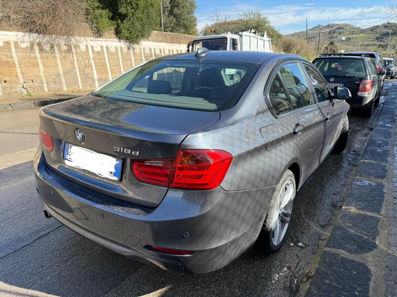 Bmw 318D 2.0D 143cv Berlina SPORT DA VETRINA2015