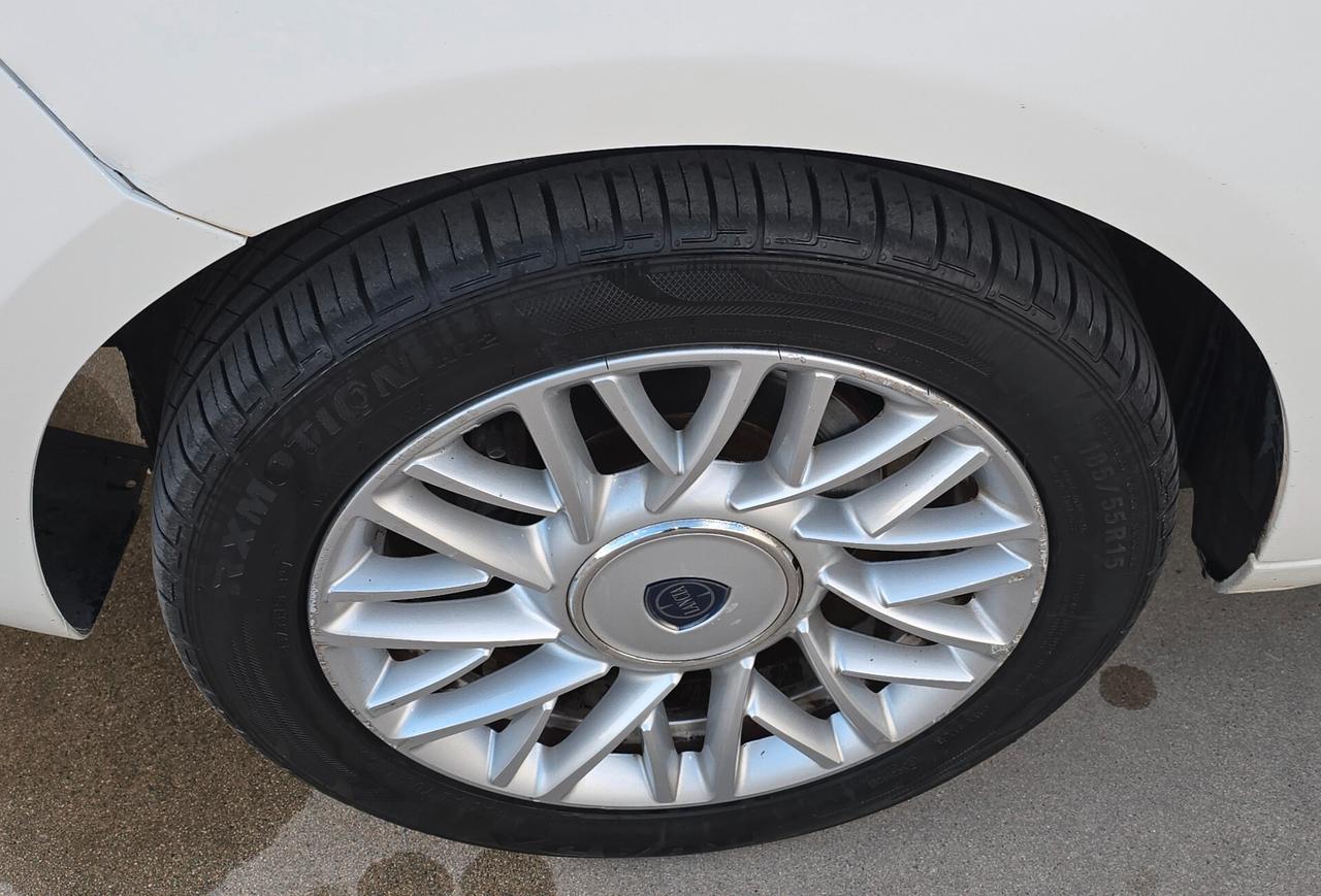 Lancia Ypsilon 1.3 MJT 16V 95 CV 5 porte S&S Platinum