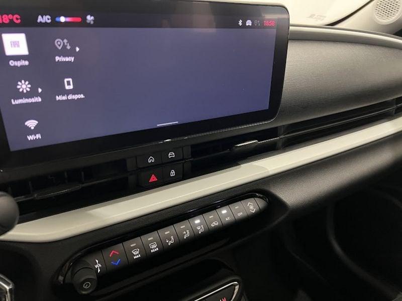 FIAT 600 1.2 Hybrid 110cv Business